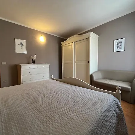 Anfite Aleardi Apartment *